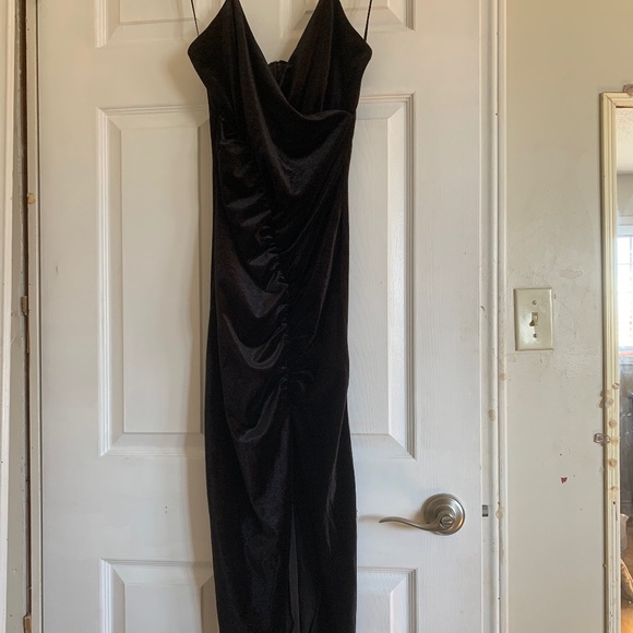 ZARA Velvet low cut, ruching, High slit dress, Xs-Sm - Picture 2 of 8